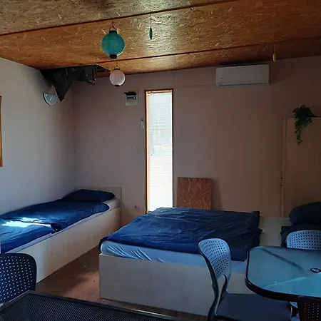 Szegedi Partfuerdo Es